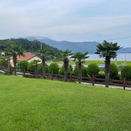 American Village Pension Manoa نامهاي المظهر الخارجي الصورة