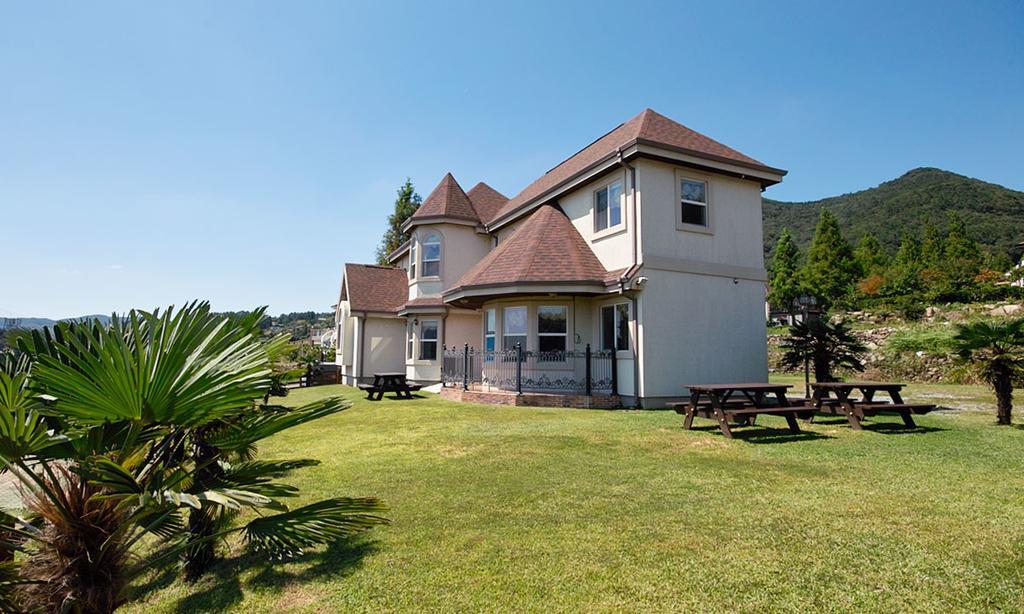 American Village Pension Manoa نامهاي الغرفة الصورة
